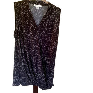 Polka Dot V Neck Tunic Top Size Medium Black with White Polka Dots Travel Top